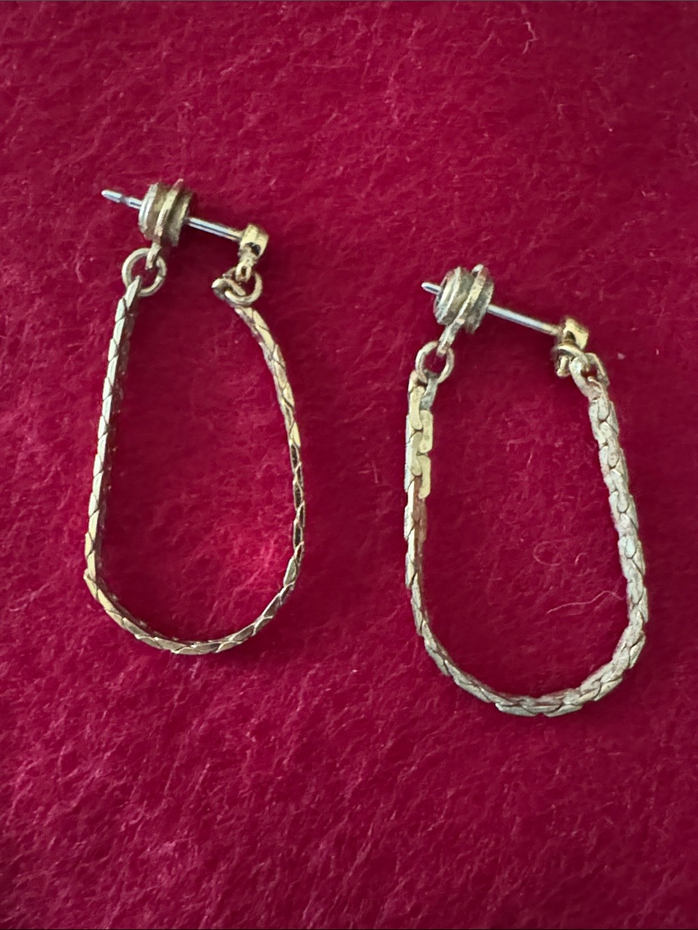 Monet gold tone vintage drop chain post pierced earrings